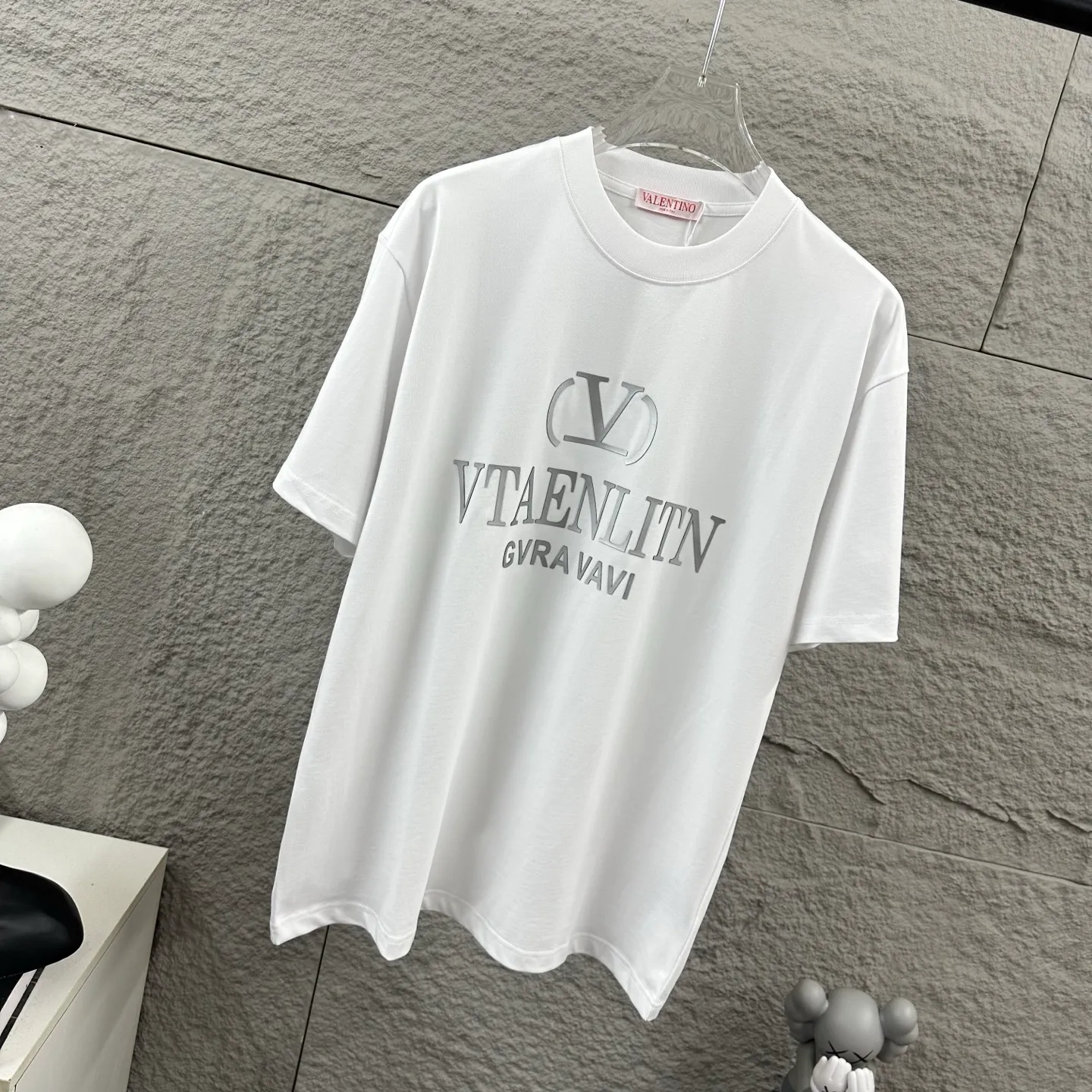 Valent* * 2026 New Arrival Classic T Same Style ：White Black Gray Size： S （90-130 ） M （120-150 ） L （140-165 ） XL （160-180 ） XXL （180-210 ）